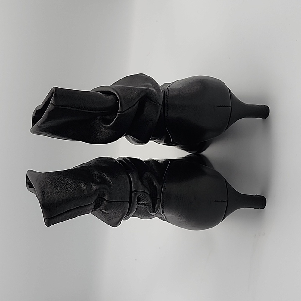 AQUATALIA Maddy Black Leather Low-heeled Scrunched Boot w/Pointed Toe, 7.5 - Picture 4 of 7